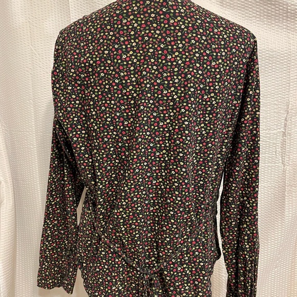 Banana republic blue small floral print button-down long sleeve blouse size XL. - Picture 3 of 6